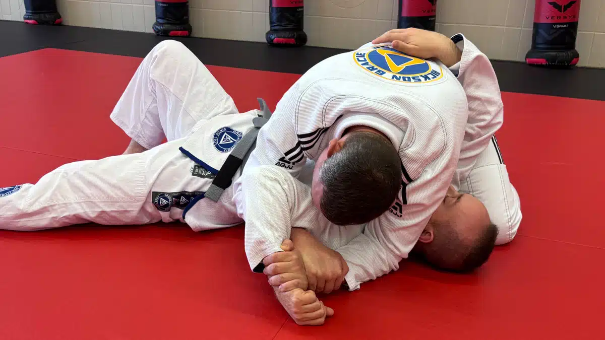 alpha-jiu-jitsu-gracie-brazilian-jiu-jitsu-bjj-selbstverteidigung-erwachsene-3