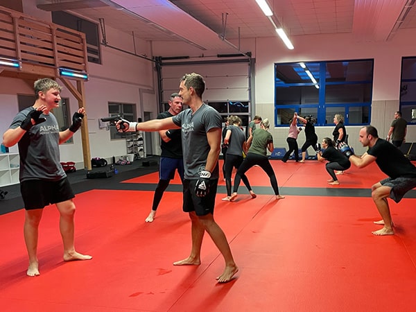 ALPHA Krav Maga! Effektive Selbstverteidigung bei den Krav Maga Experten Heidelberg (Leimen), Kaiserslautern und Karlsruhe (Durlach).